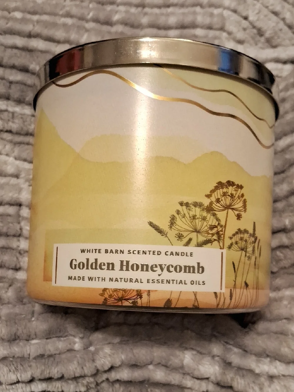 White Barn Golden Honeycomb Candle - Yellow and Gold Accents - Picture 1 of 4